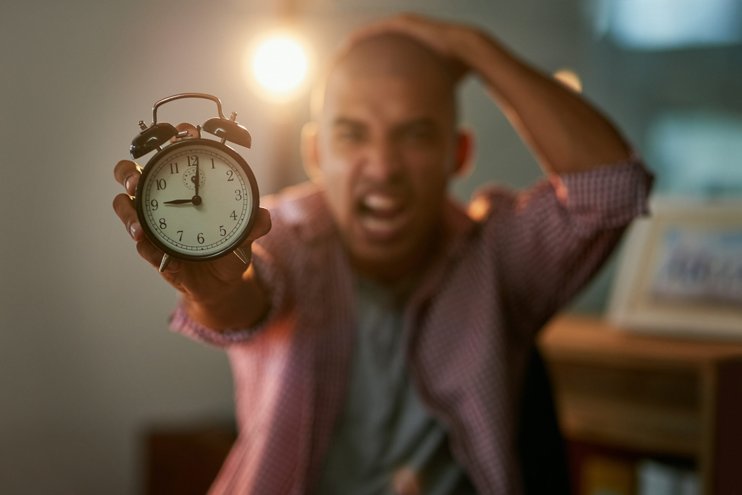 How the End of Daylight Saving Time Affects Mental Health and Recovery